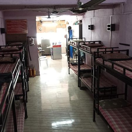 Asia Lodge Near Railway Station Aurangabad  Zewnętrze zdjęcie